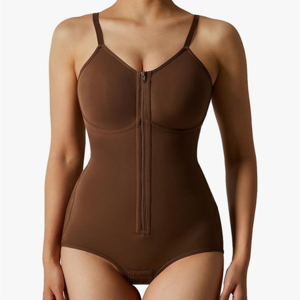 Faja with hooks and zipper